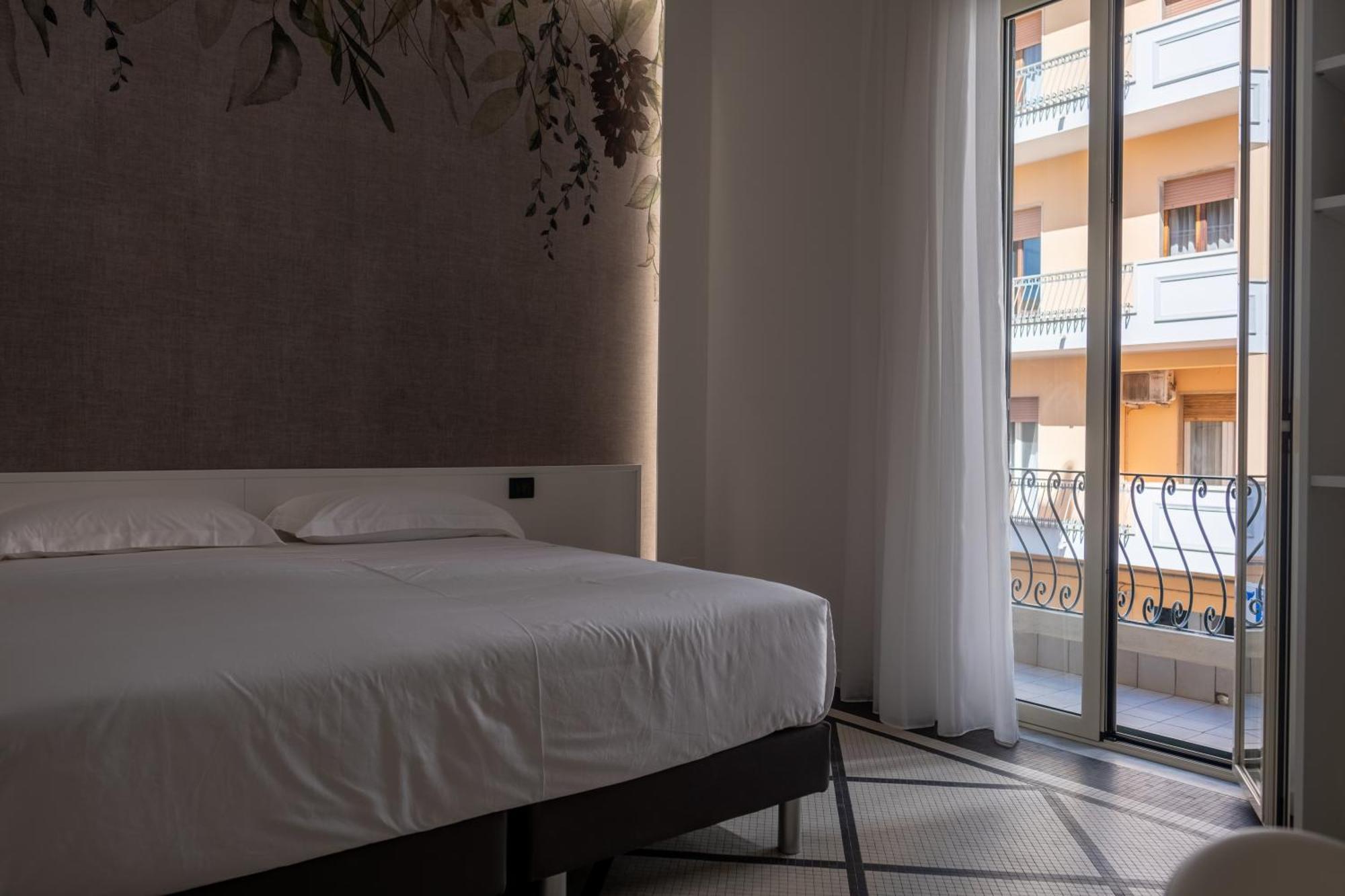 Domea Superior Rooms Bed And Breakfast Реджо ди Калабрия Екстериор снимка